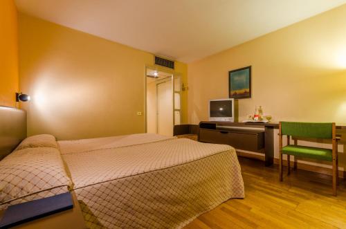 Habitación Doble del hotel Sant Eloi. Foto 2