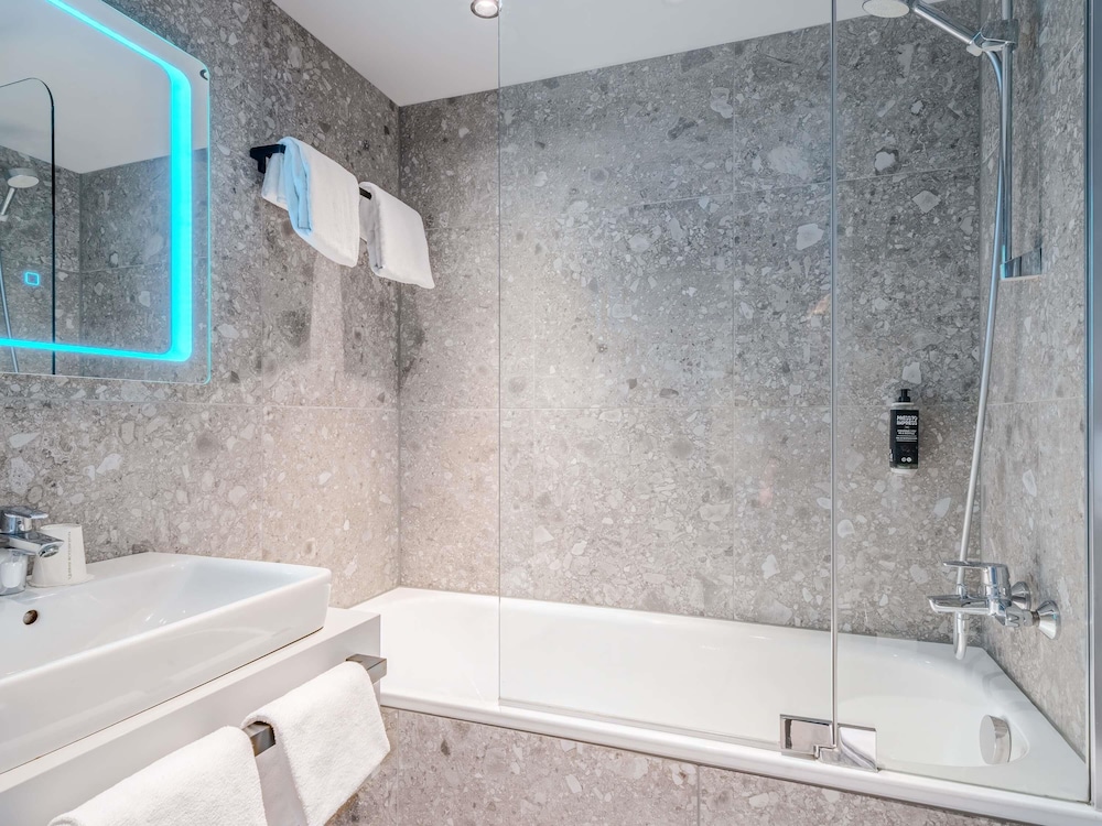 Habitación estándar con 2 camas individuales del hotel Ibis Styles Graz Messe. Foto 5