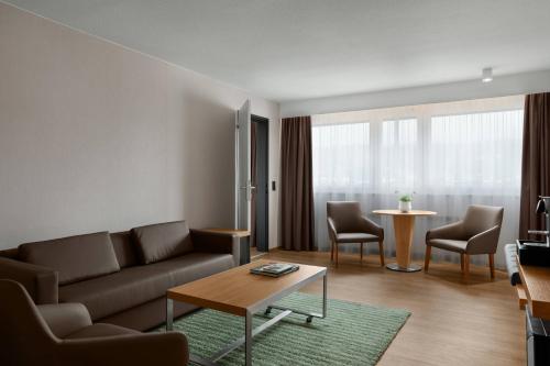 Suite de 1 dormitorio con cama extragrande y vistas a la montaña - Planta alta del hotel Ac Hotel Innsbruck