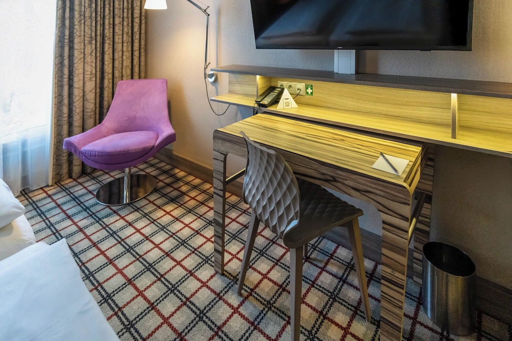 Habitación doble de categoría superior del hotel Mercure Salzburg City. Foto 1