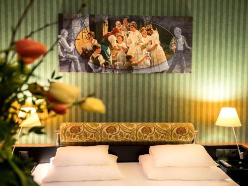 Habitación Privilege con cama extragrande del hotel Grand Mercure Biedermeier Wien. Foto 3