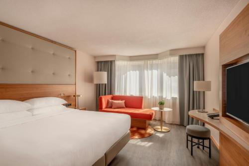 Habitación Deluxe con cama extragrande del hotel Vienna Marriott. Foto 3