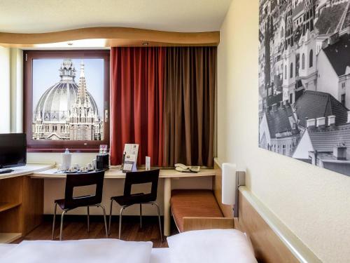 Habitación Doble Estándar con vistas panorámicas del hotel Ibis Wien Mariahilf