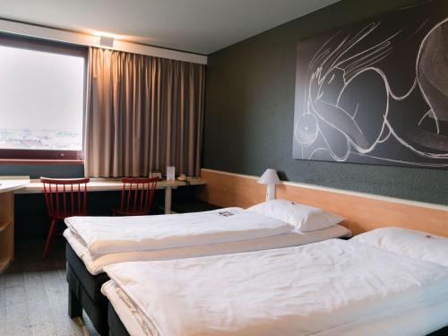 Habitación Doble Estándar - 2 camas del hotel Ibis Wien Mariahilf. Foto 6