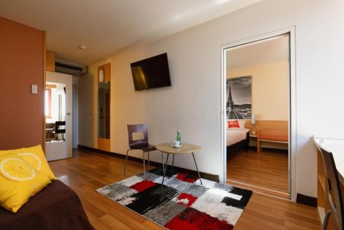Apartamento con vistas a la ciudad del hotel Ibis Wien Mariahilf. Foto 6