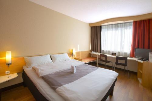 Habitación Doble Estándar del hotel Ibis Wien Mariahilf. Foto 12