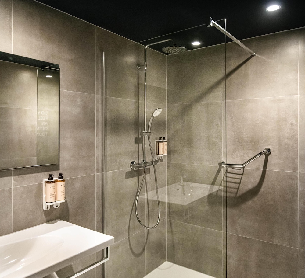 Habitación Privilegio con 1 cama doble del hotel Mercure Antwerp City South. Foto 5