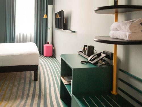 Habitación Doble Premium del hotel ibis Styles Brugge Centrum. Foto 2