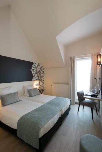 Habitación Doble con bañera del hotel Martin's Brugge