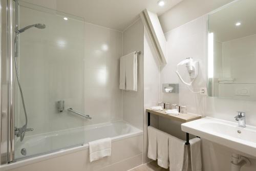 Habitación cuádruple del hotel Martin's Brugge. Foto 4