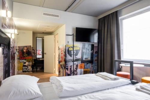 Habitación cuádruple del hotel A&O Brussels Centrum. Foto 5