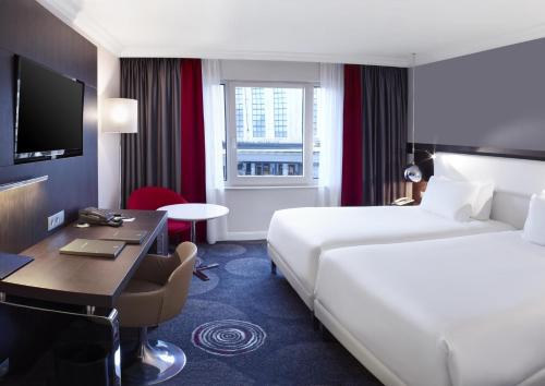 Habitación Doble - 2 camas del hotel Hilton Brussels Grand Place. Foto 3