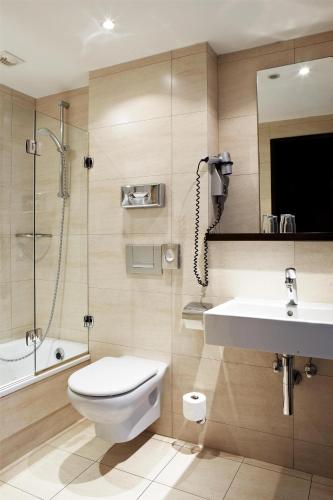 Habitación Doble Estándar - 1 o 2 camas del hotel Nh Brussels Grand Place Arenberg. Foto 5