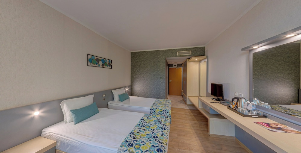 Habitación Estándar con vistas a la calle del hotel Sol Marina Palace