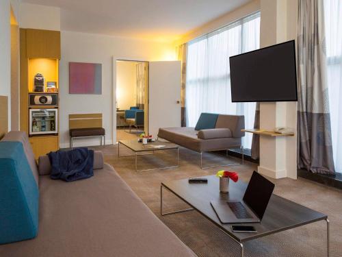 Suite Superior con sofá cama del hotel Novotel Geneve Centre
