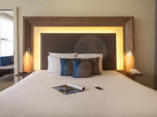 Suite Superior con sofá cama del hotel Novotel Geneve Centre. Foto 10