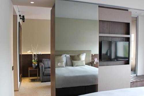 Suite de 1 dormitorio del hotel Crowne Plaza Geneva, An Ihg