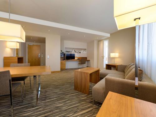 Sky Suite One Bedroom del hotel Mövenpick Hotel Geneva. Foto 2