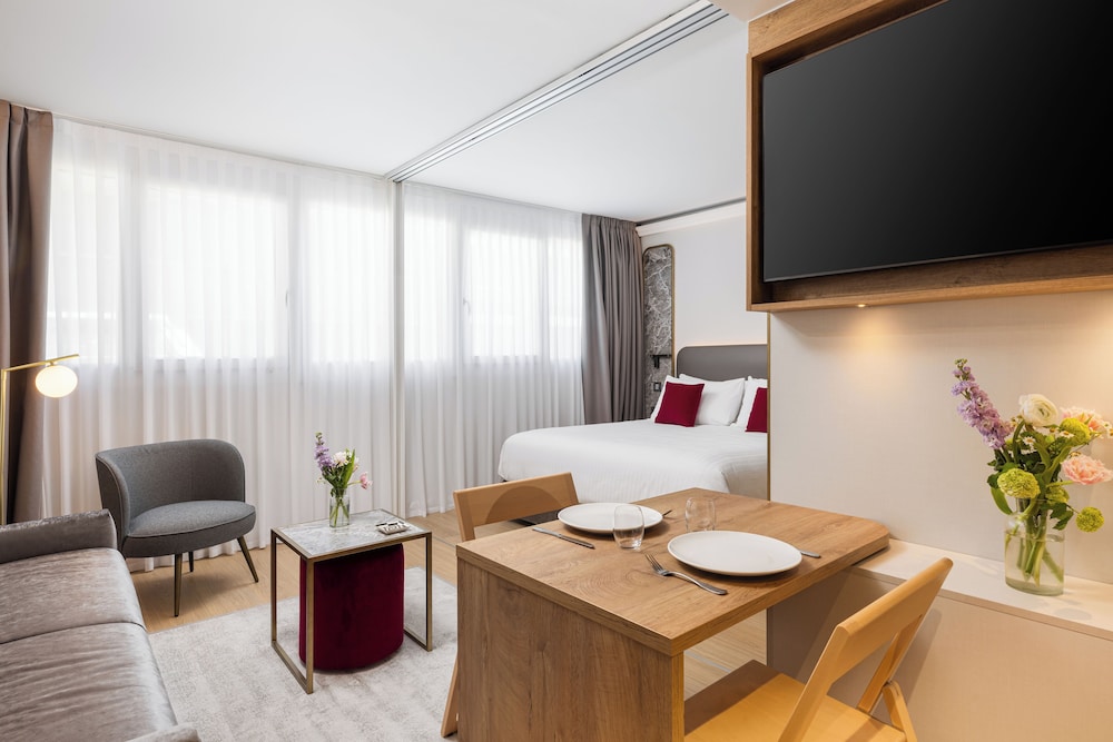Apartamento Signature, 1 habitación del hotel Royal Manotel. Foto 1