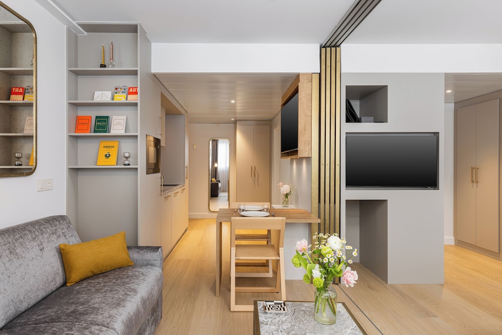 Apartamento Elite, 1 habitación del hotel Royal Manotel. Foto 3