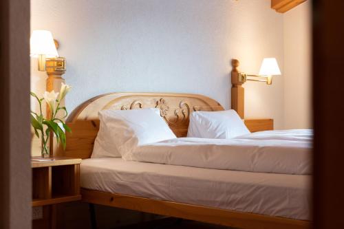Suite con vistas a la montaña Eiger del hotel Sunstar Grindelwald