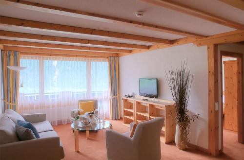Suite con vistas a la montaña Eiger del hotel Sunstar Grindelwald. Foto 1