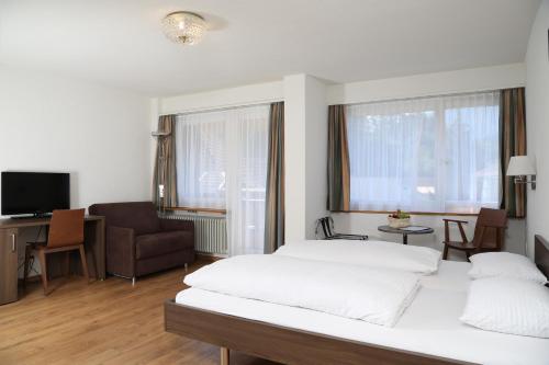 Superior Twin Room with A/C (19m2) del hotel Crystal. Foto 4