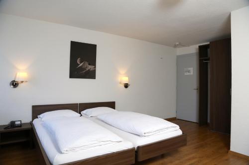 Superior Twin Room with A/C (19m2) del hotel Crystal. Foto 5