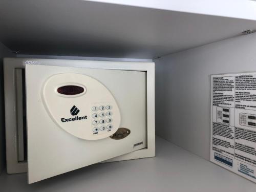 Superior Twin Room with A/C (19m2) del hotel Crystal. Foto 8