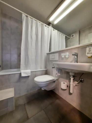 Standard Triple Room (20 - 23m2) del hotel Crystal. Foto 9