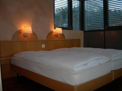 Deluxe Quadruple Room with A/C and Roof Terrace del hotel Crystal. Foto 2
