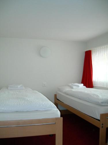 Deluxe Quadruple Room with A/C and Roof Terrace del hotel Crystal. Foto 5