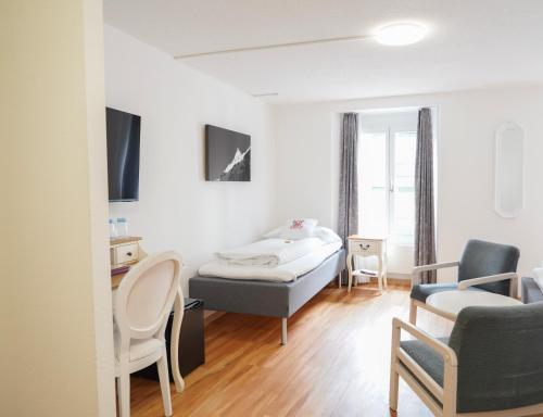Habitación Triple del hotel Weisses Kreuz. Foto 2