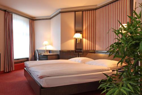 Habitación Doble del hotel Monopol. Foto 4