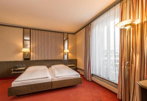 Habitación Doble del hotel Monopol. Foto 9