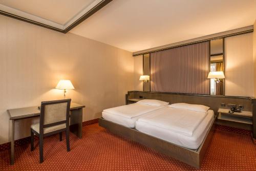 Habitación Doble del hotel Monopol. Foto 10