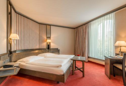 Habitación Doble del hotel Monopol. Foto 11