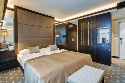 Suite Junior Deluxe del hotel Monopol. Foto 2