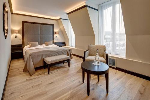 Suite Junior Deluxe del hotel Monopol. Foto 5