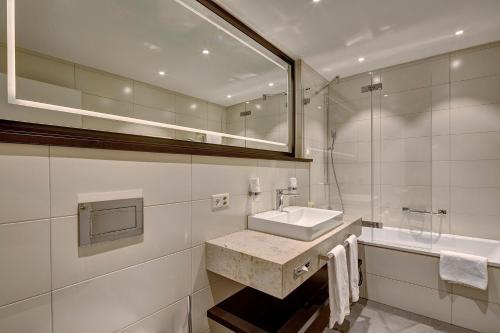 Suite Junior Deluxe del hotel Monopol. Foto 6