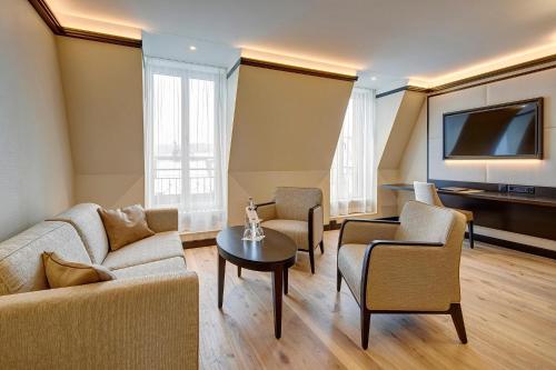 Suite Deluxe del hotel Monopol. Foto 9