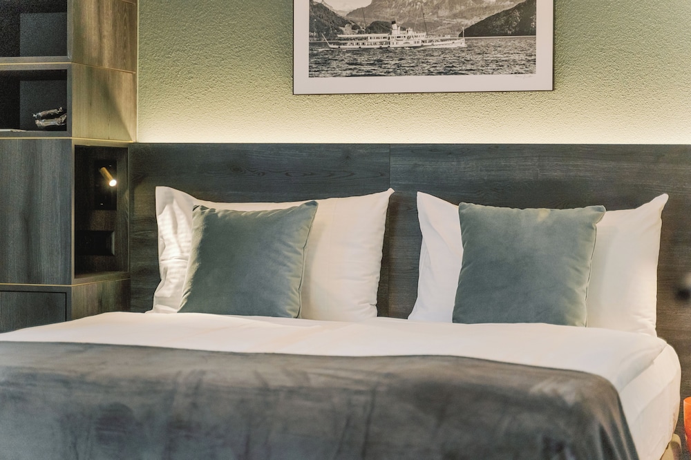 Habitación Premium del hotel Waldstaetterhof Swiss Quality. Foto 4