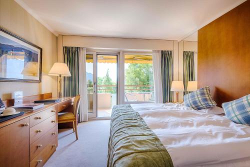 Habitación Doble Estándar con balcón - Junto al parque y al lago del hotel Royal Plaza Montreux. Foto 6