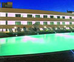 Hotel Vittoria Resort Pool and Spa