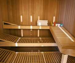 Hotel Breaking Business