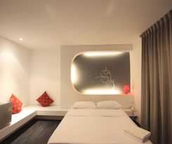 Cheqinn Sukhumvit 4