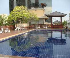 King Royal Garden Inn