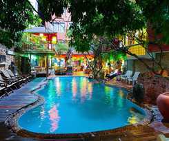 Villa Cha Cha Banglumphu