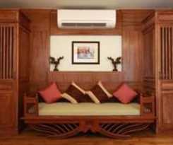 Rich Lanna House