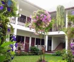 Riverside House Bed y Breakfast
